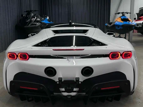 2021 Ferrari SF90 Stradale I, белый, 31990000 рублей, вид 5