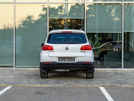 2013 Volkswagen Tiguan I Рестайлинг, белый, 1325000 рублей, вид 5