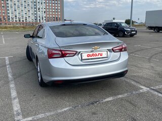 2019 Chevrolet Malibu IX Рестайлинг, серебристый, 1650000 рублей, вид 5