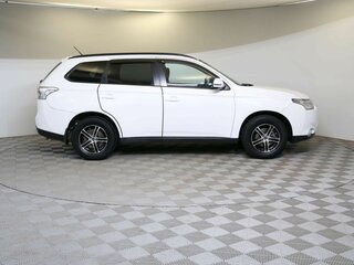 2013 Mitsubishi Outlander III, белый, 1190000 рублей, вид 4