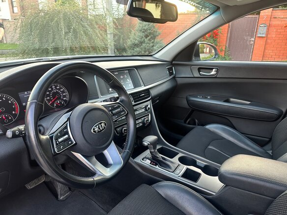 2018 Kia Optima IV Рестайлинг, белый, 1550000 рублей - вид 8
