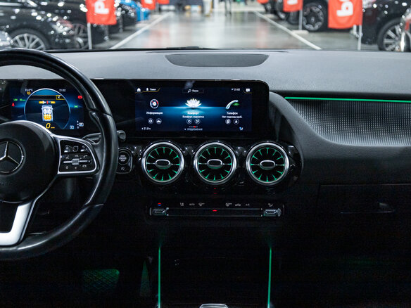 2020 Mercedes-Benz GLA 200 II (H247), серый - вид 14