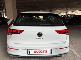 2020 Volkswagen Golf VIII, белый, 2800000 рублей, вид 4