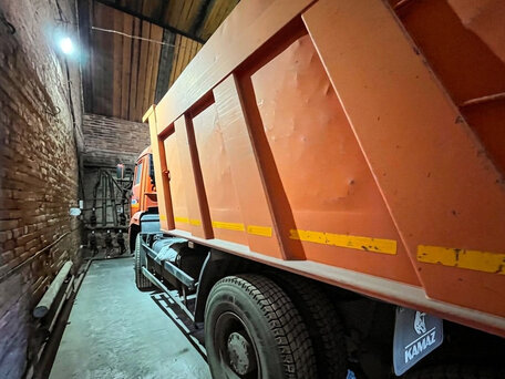 2011 КамАЗ 6520, оранжевый, 3300000 рублей, вид 2