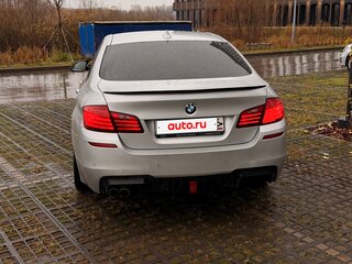 2013 BMW 5 серии 525d VI (F10/F11/F07) Рестайлинг, серебристый, 1890000 рублей, вид 2
