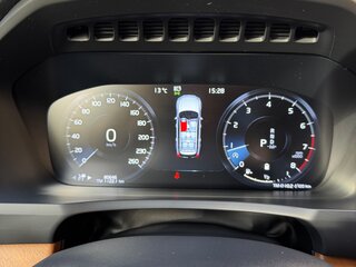 2021 Volvo XC90 II Рестайлинг 1, чёрный, 4600000 рублей, вид 3