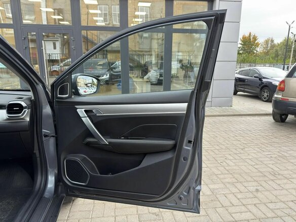 2021 Geely Coolray I, серый, 1690000 рублей - вид 21
