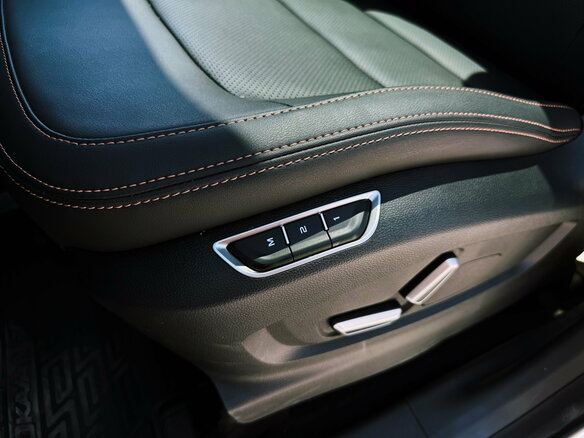 2026 Geely Okavango I Рестайлинг, белый, 4085990 рублей - вид 21