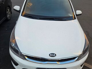 2020 Kia Rio X-Line IV, белый, 1500000 рублей, вид 1