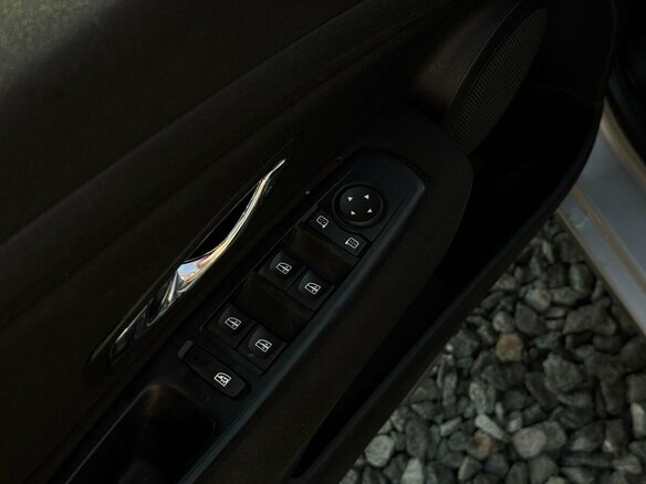2012 Renault Megane III Рестайлинг, серый, 649000 рублей - вид 12