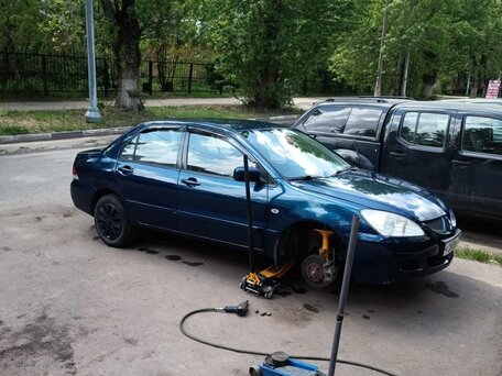 2005 Mitsubishi Lancer IX Рестайлинг, синий, 620000 рублей, вид 4