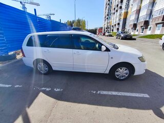 2005 Toyota Corolla Fielder IX (E120, E130) Рестайлинг, белый, 600000 рублей, вид 5