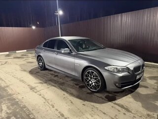 2012 BMW 5 серии 528i xDrive VI (F10/F11/F07), серый, 1400000 рублей, вид 1