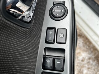 2011 Kia Rio 4-speed III, белый, 970000 рублей, вид 5