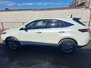 2018 Toyota Harrier III (XU60) Рестайлинг, белый, 3100000 рублей, вид 4