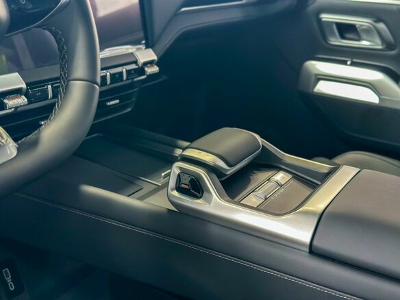 2025 Changan Deepal G318 I, чёрный, 5740000 рублей - вид 12