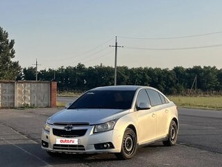 2010 Chevrolet Cruze I, серебристый, 370000 рублей, вид 1