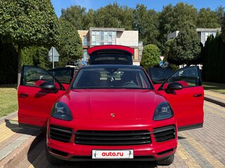 2021 Porsche Cayenne III, красный, 6900000 рублей, вид 2