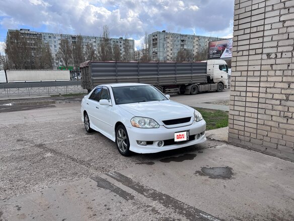 2001 Toyota Mark II IX (X110), белый, 670000 рублей - вид 1