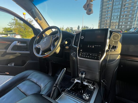 2016 Toyota Land Cruiser 200 Series Рестайлинг 2, чёрный, 6200000 рублей - вид 15
