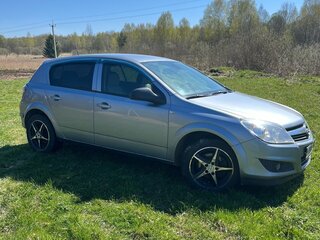 2010 Opel Astra H Рестайлинг, серебристый, 355000 рублей, вид 1