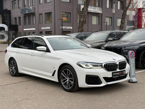 2023 BMW 5 серии 520d xDrive VII (G30/G31/G38) Рестайлинг, белый, 7500000 рублей