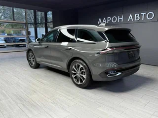 2023 Lincoln Nautilus II, зелёный, 4200000 рублей, вид 4
