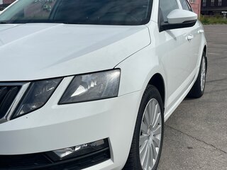 2020 Skoda Octavia III (A7) Рестайлинг, белый, 1650000 рублей, вид 2