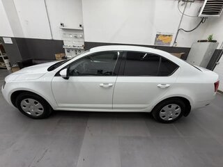 2019 Skoda Octavia III (A7) Рестайлинг, белый, 1780000 рублей, вид 4