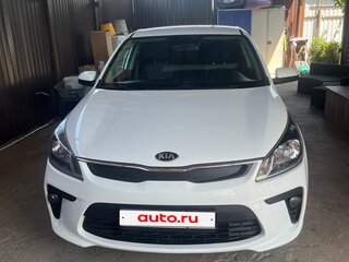 2018 Kia Rio IV, белый, 1050000 рублей, вид 1