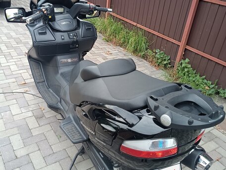 2011 Suzuki Burgman (SkyWave) 650, чёрный, 400000 рублей, вид 5