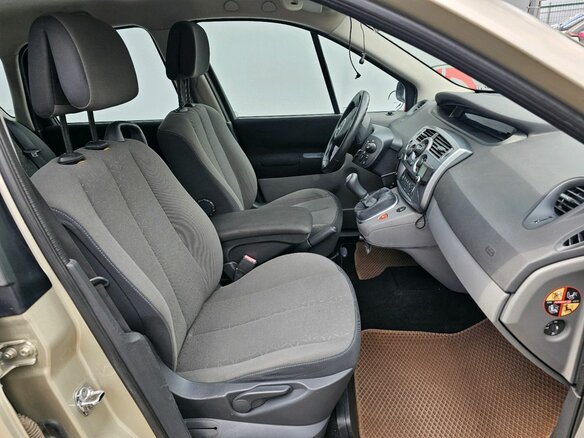 2009 Renault Scenic II Рестайлинг, бежевый - вид 10