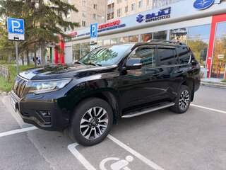 2021 Toyota Land Cruiser Prado 150 Series Рестайлинг 3, чёрный, 6299000 рублей, вид 1