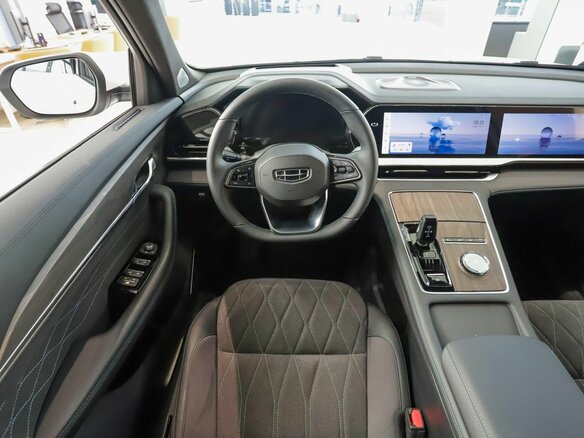 2026 Geely Monjaro I Рестайлинг, белый - вид 17