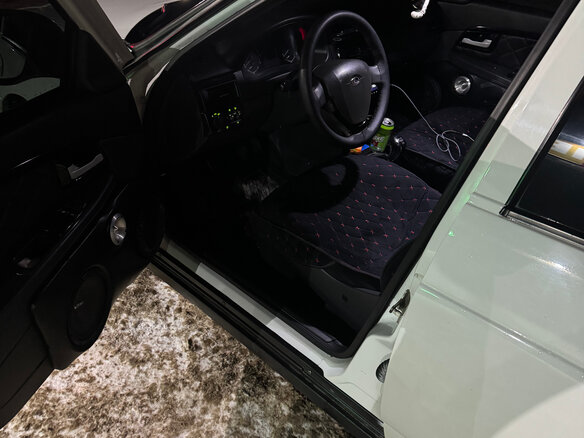 2014 Lada (ВАЗ) Priora I Рестайлинг, белый, 480000 рублей - вид 3