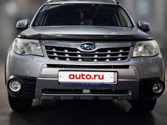 2011 Subaru Forester III Рестайлинг, серебристый, 1150000 рублей - вид 2
