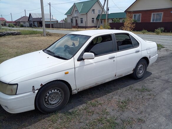 2000 Nissan Bluebird QG18 XI (U14), белый, 100000 рублей - вид 3