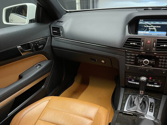 2010 Mercedes-Benz E-Класс 250 5G-Tronic IV (W212, S212, C207), белый, 1300000 рублей - вид 12
