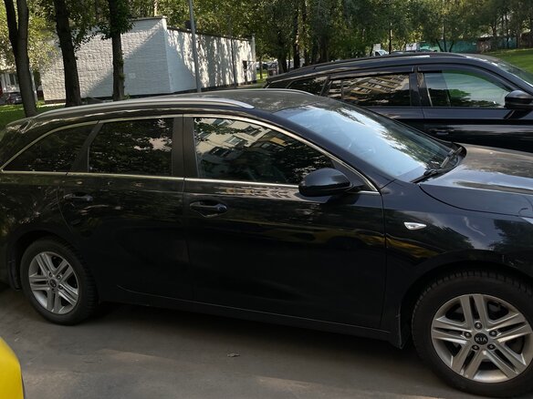 2021 Kia Ceed III, чёрный - вид 1