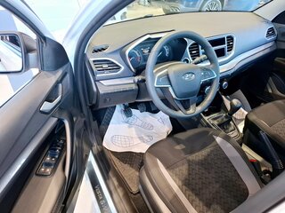 2026 Lada (ВАЗ) Vesta I Рестайлинг (NG), белый, 1607500 рублей, вид 4