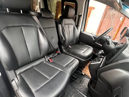 2022 Hyundai Staria, серый, 5490000 рублей, вид 4