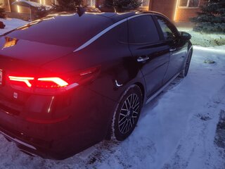 2019 Kia Optima IV Рестайлинг, синий, 2400000 рублей, вид 3