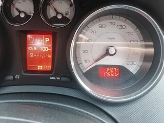 2008 Peugeot 308 I, белый, 550000 рублей, вид 4