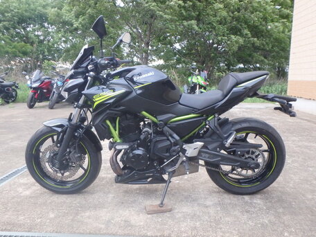 2020 Kawasaki Z 650, чёрный, 780000 рублей, вид 3
