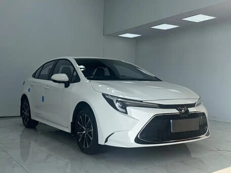 2022 Toyota Levin XII (E210) Рестайлинг, белый, 1290111 рублей, вид 3