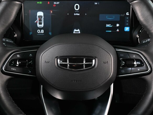 2024 Geely Monjaro I, серый, 2999000 рублей - вид 12