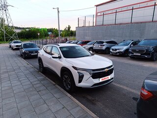 2025 Chevrolet Trax II, белый, 2100000 рублей, вид 3