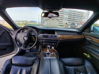 2009 BMW 7 серии Long 730Ld V (F01/F02/F04), белый, 1400000 рублей, вид 5
