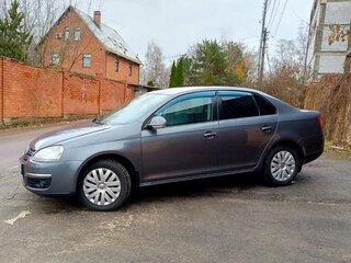 2009 Volkswagen Jetta V, серебристый, 550000 рублей, вид 3