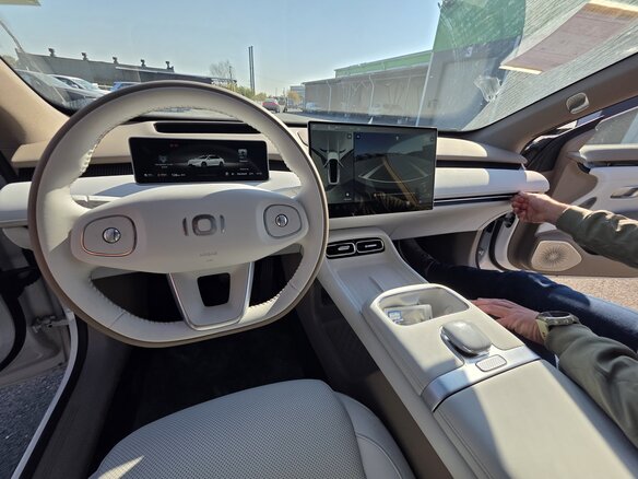 2026 Changan Qiyuan A06 28.39 kWh, серый, 2700000 рублей - вид 32